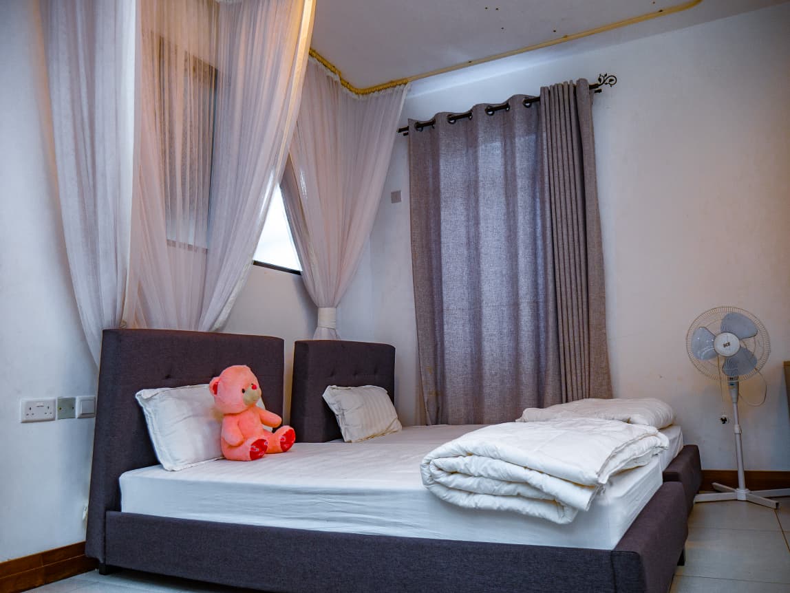 AIR-bNb Luxury-Captures