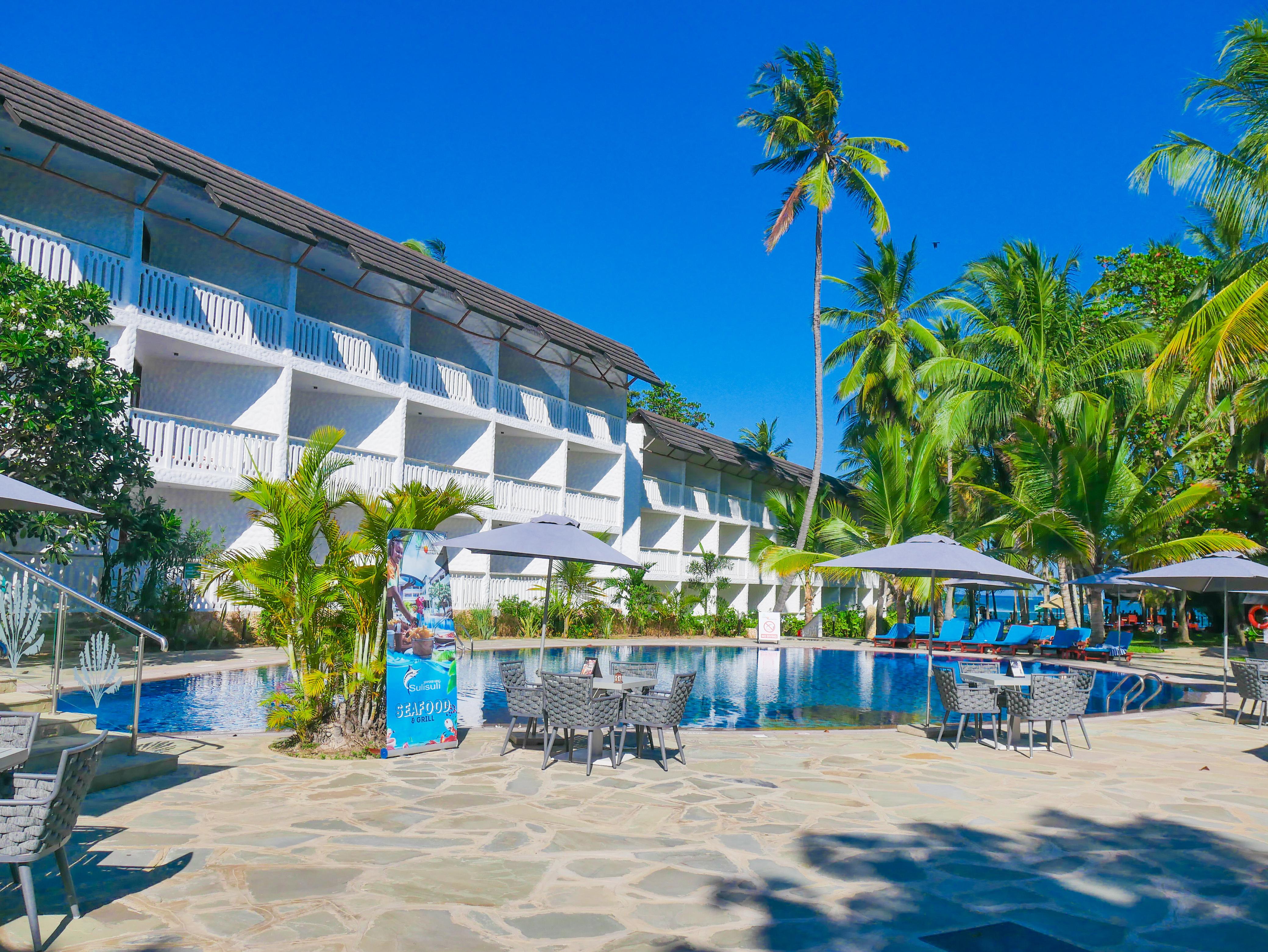 Travellers Beach Hotel